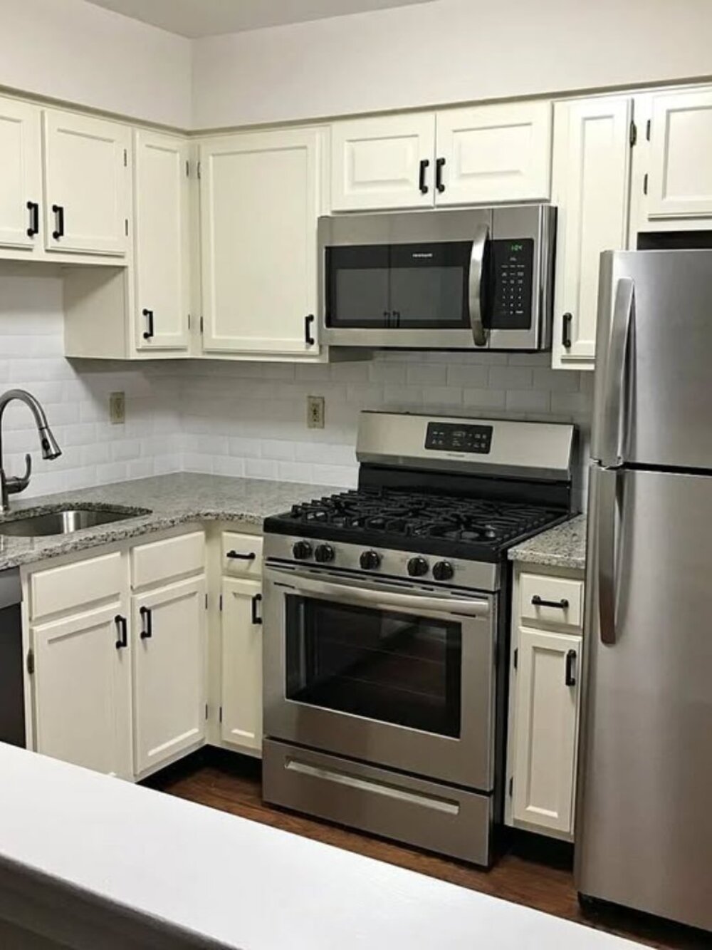 $1520 | 08817 [Lease\Rent] 2 Beds 2 Baths Apartment